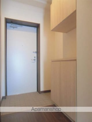 バンベールウエスト[1R/35.08m2]の玄関