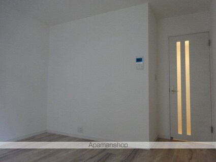 ＨＥＩＭ　ＲＵＨＥ（ハイムルーエ）[1K/23.27m2]のリビング・居間3