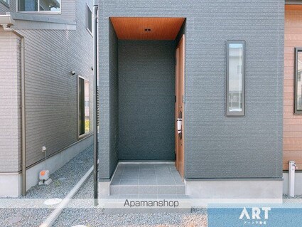 フォレクスレリア鴨川Ｃ棟[4LDK/85.91m2]のエントランス