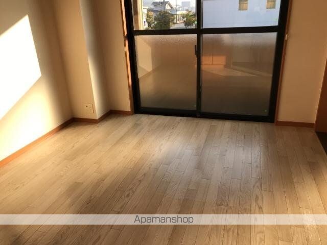 サンライズ亀甲[2LDK/51.66m2]の内装1