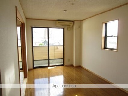 フローレンスＭＡＩ[2LDK/54.65m2]のリビング・居間1