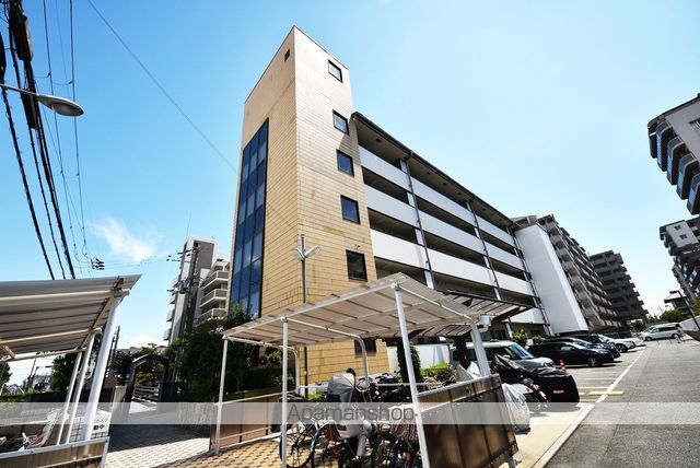 マンションニシムラの外観写真