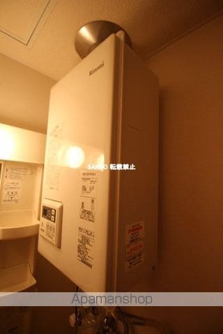 アン・フィニーの内装写真