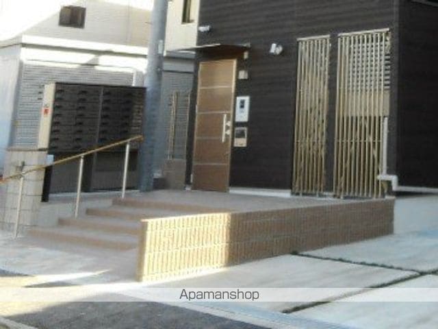 クレイノアンジュ鶴間の玄関写真