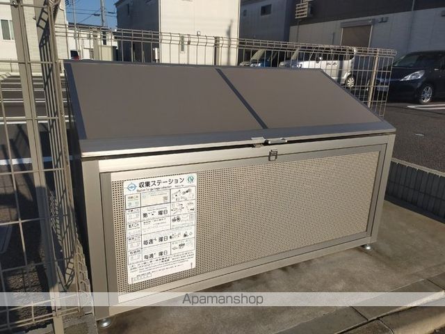 コンフォーレ A棟の内装写真