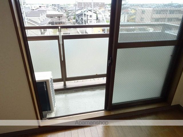 シャルム高砂駅前の内装写真