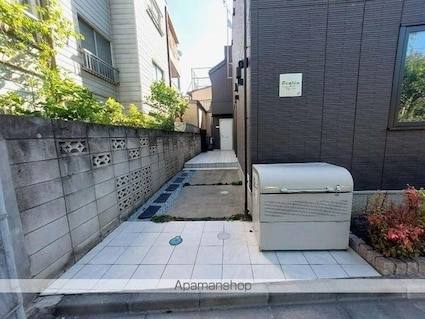 東京都中野区南台１丁目[1K/28.1m2]のエントランス