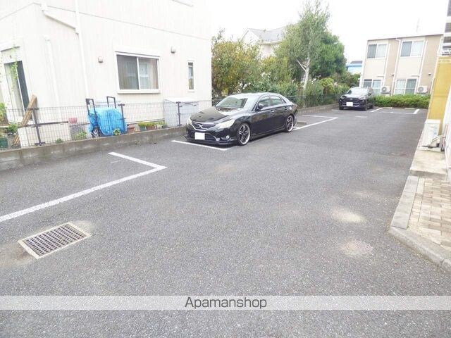 レオパレスいずみ[1K/19.87m2]の駐車場2