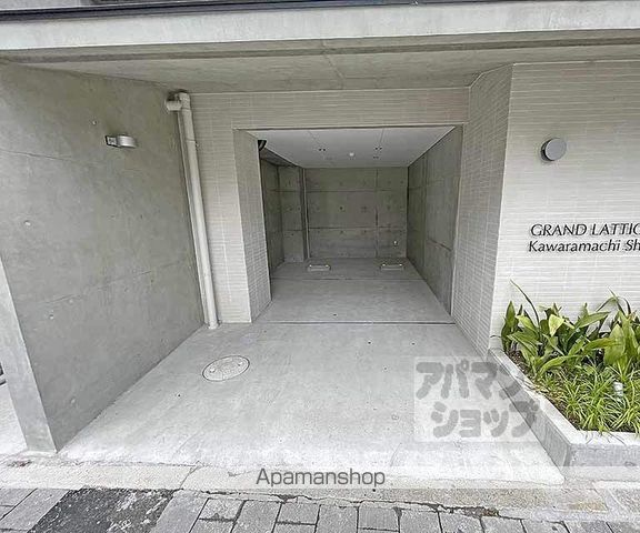 グランドラティス河原町七条の外観写真
