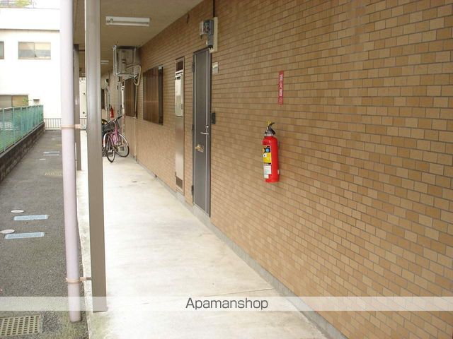 ラフォーレ秋川の玄関写真