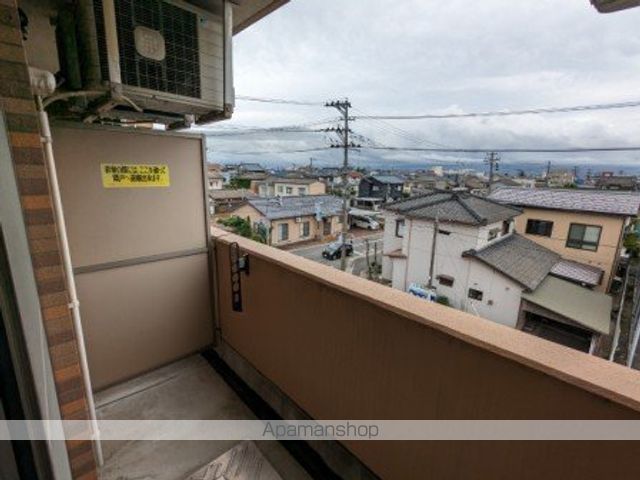 ファーストクラス白新町の内装写真