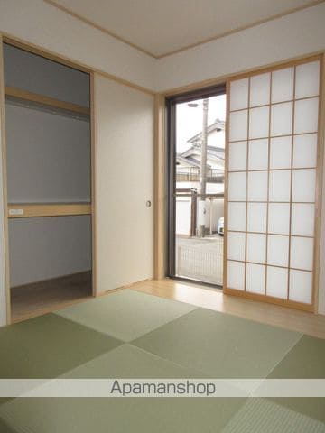 三重7丁目戸建の内装写真
