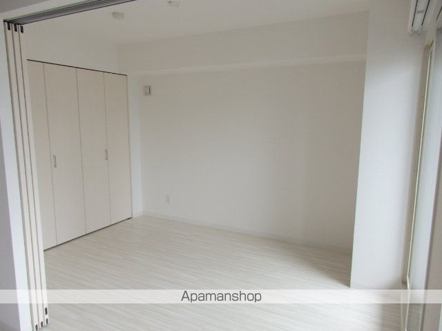 ラディア近代美術館前の内装写真