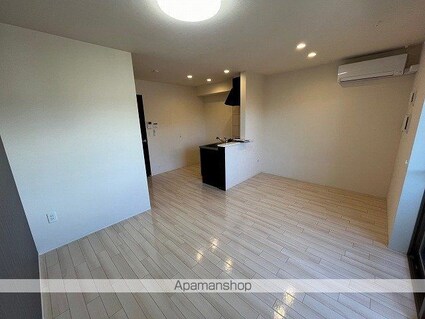 レオパレスリアン庄内[1LDK/42.75m2]のリビング・居間1