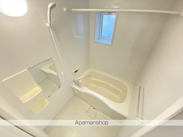パインデューA棟の内装写真