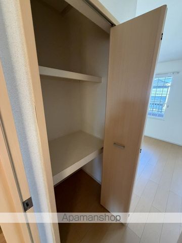 クレッシェンドIIの内装写真