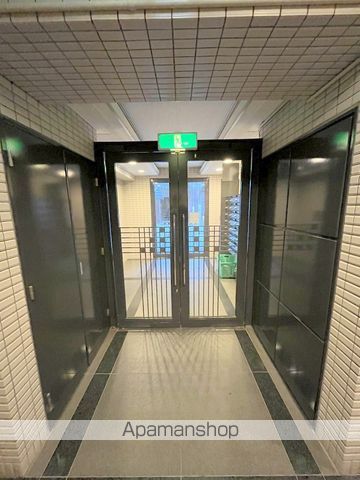 パレダイト谷町の玄関写真
