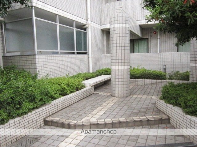 【福岡市南区井尻のマンションの写真】