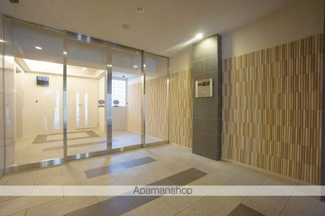 AMBIENTE 泉の玄関写真