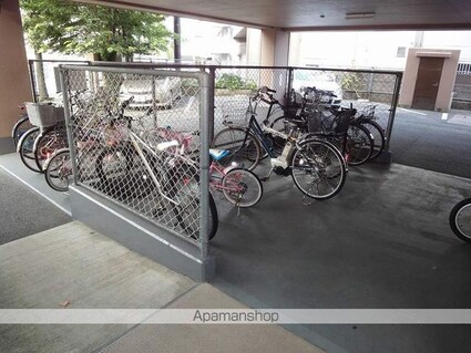 ブライトンコート中万々[2LDK/55.8m2]の共用部