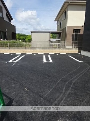 Ｋ．Ｚ　ｗｉｌｌ　Ｇ[1LDK/51.63m2]の駐車場