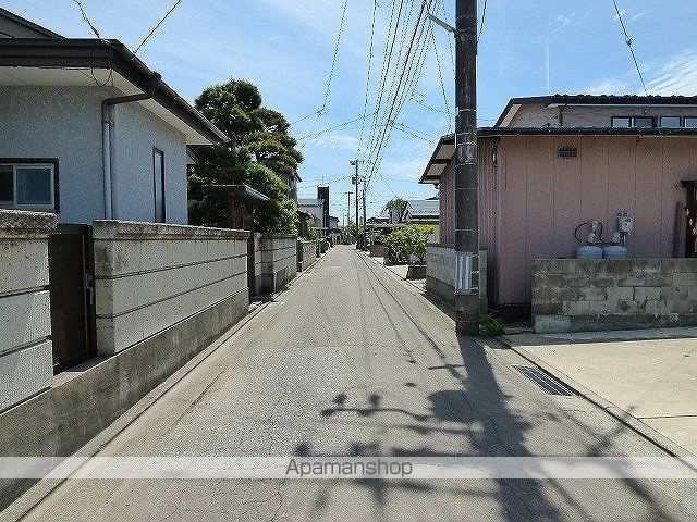 グランピア保戸野の周辺写真