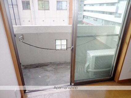 センターイン伊勢町[1LDK/40.46m2]のバルコニー