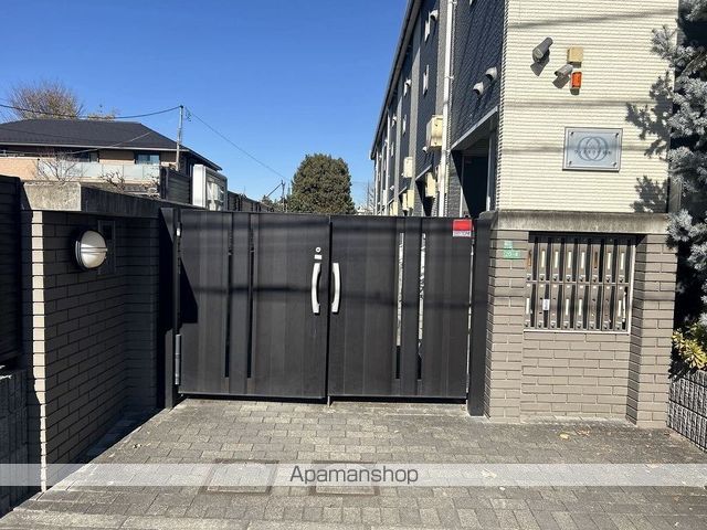 レオネクストウィステリア関町の玄関写真