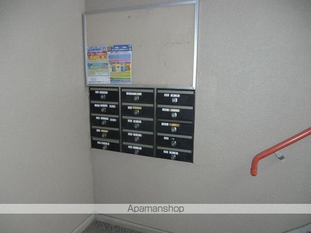和歌山県和歌山市紀三井寺[2LDK/54m2]の共用部