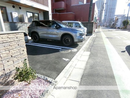 ＤーＲＯＯＭ南材木町[1LDK/41.44m2]の駐車場