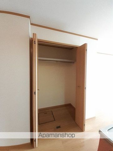 グローリアスファイブの内装写真