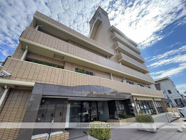 ライオンズマンション神田町の外観写真