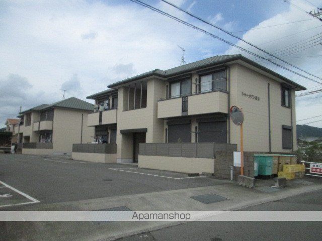 シャーメゾン堀口の外観写真
