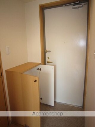 ピュールブラン[1R/23.3m2]の玄関