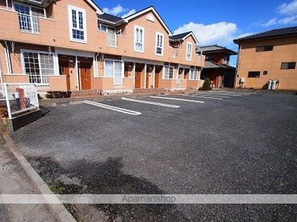 ル・シエルⅠ[2DK/42.77m2]の駐車場1