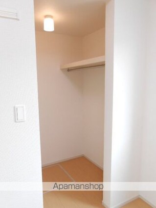 愛媛県新居浜市坂井町３丁目[1LDK/37.93m2]の収納