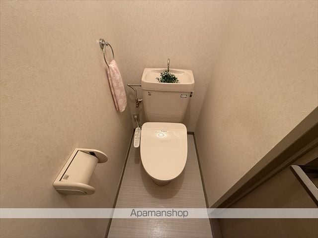 コンフォールコート A棟の内装写真
