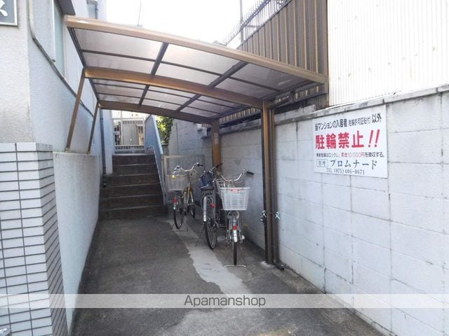 マンションジュネスの外観写真