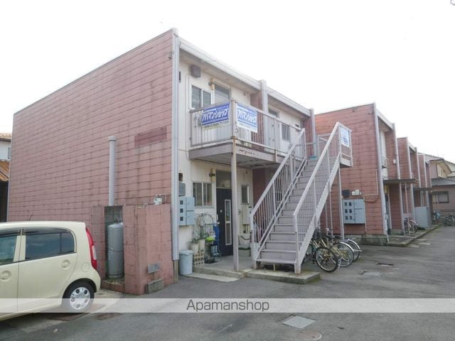 新神戸コーポ 西棟の外観写真