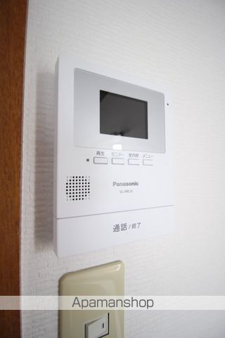 プラドールの内装写真