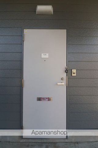 ウッディハイツの玄関写真