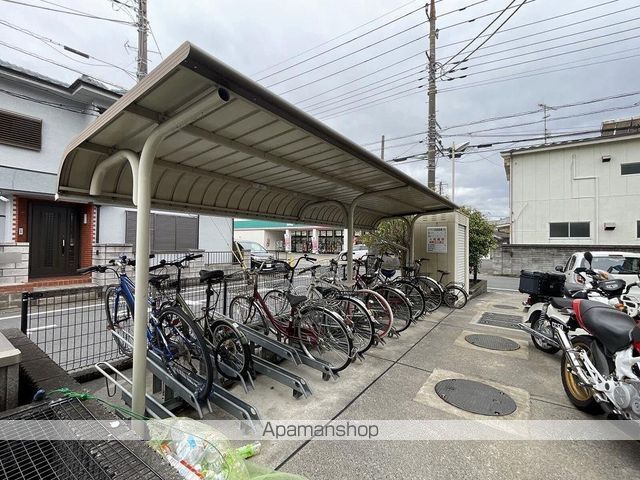 レオパレスアビタシオンの玄関写真