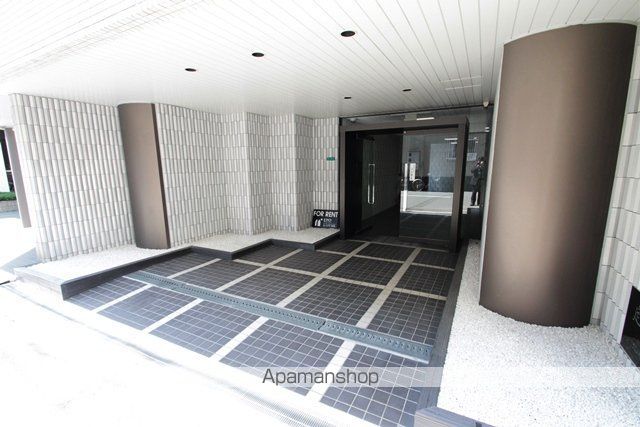 エルブ新大阪の玄関写真