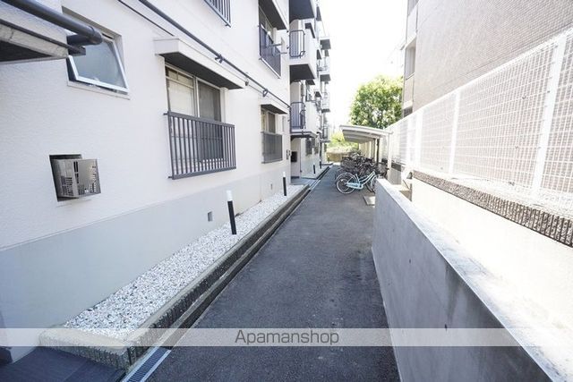 ハコス摂の外観写真
