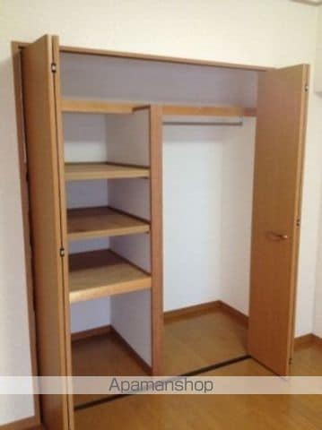日商岩井袋町マンションの内装写真