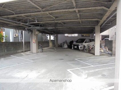 センチュリーハイツ[1K/20m2]の駐車場