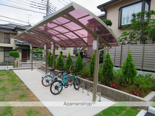 パインヒルズ胡録台の外観写真