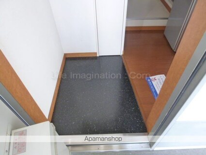 レオパレス雪月花[1K/23.18m2]の玄関