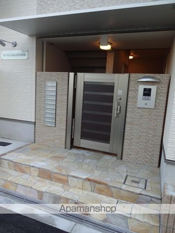 フジパレス山之内VII番館の玄関写真