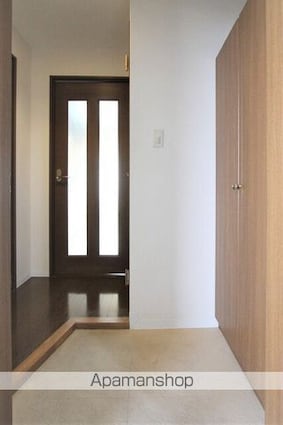 アーバン山越[1LDK/43.01m2]の玄関